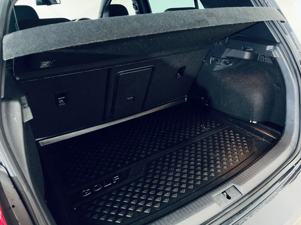 Used Volkswagen Golf 2014 for sale - 76389849: Photo 19