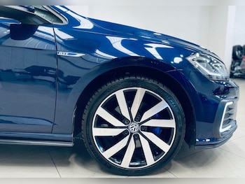 Used Volkswagen Golf 2018 for sale - 75573556: Photo