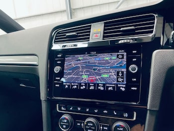 Used Volkswagen Golf 2018 for sale - 75573556: Photo