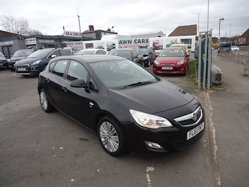 Used Vauxhall Astra 2011 for sale - 77997305: Photo