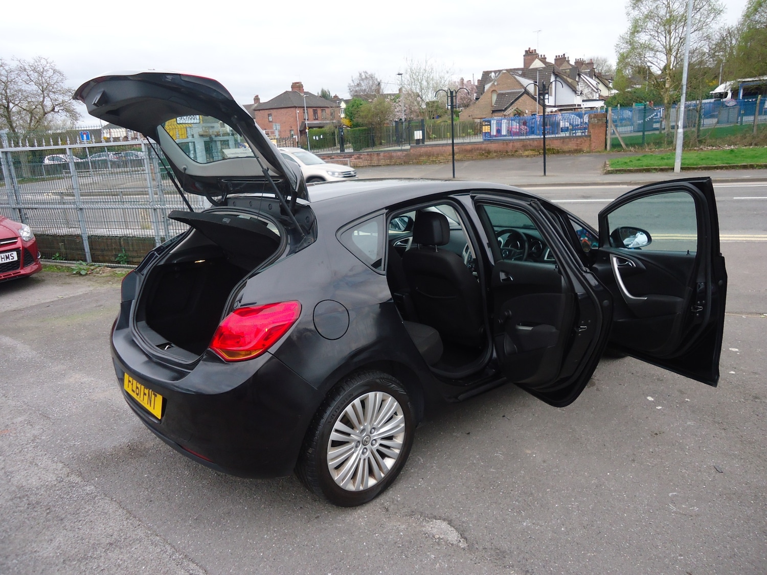 Used Vauxhall Astra 2011 for sale - 77997305: Photo 5