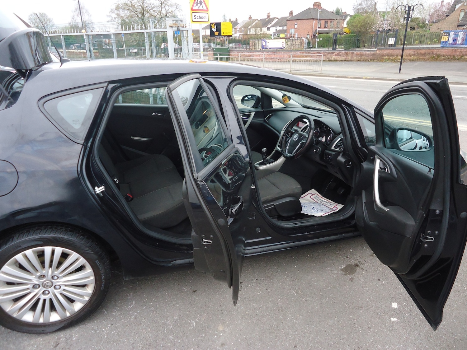 Used Vauxhall Astra 2011 for sale - 77997305: Photo 6