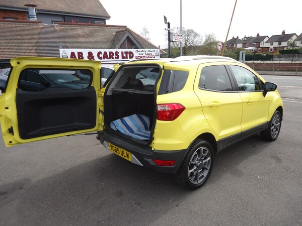 Used Ford Ecosport 2015 for sale - 61756659: Photo 12