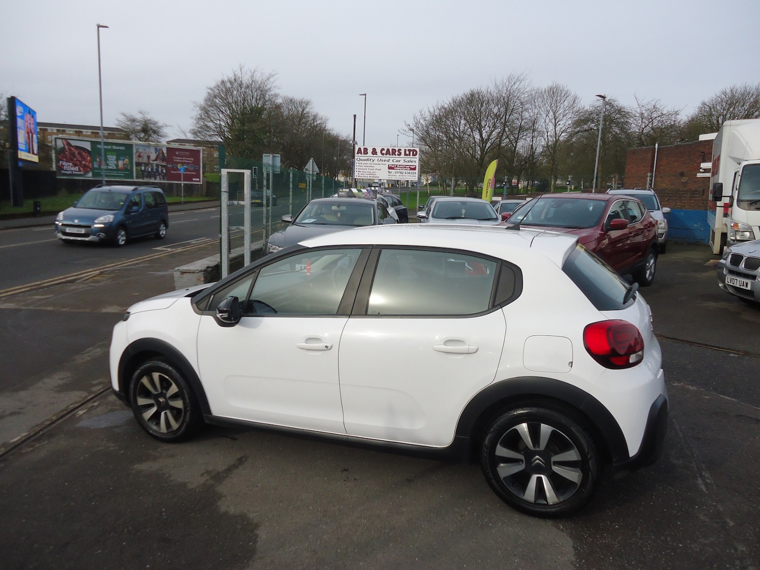 Used Citroen C3 2017 for sale - 77801830: Photo 3