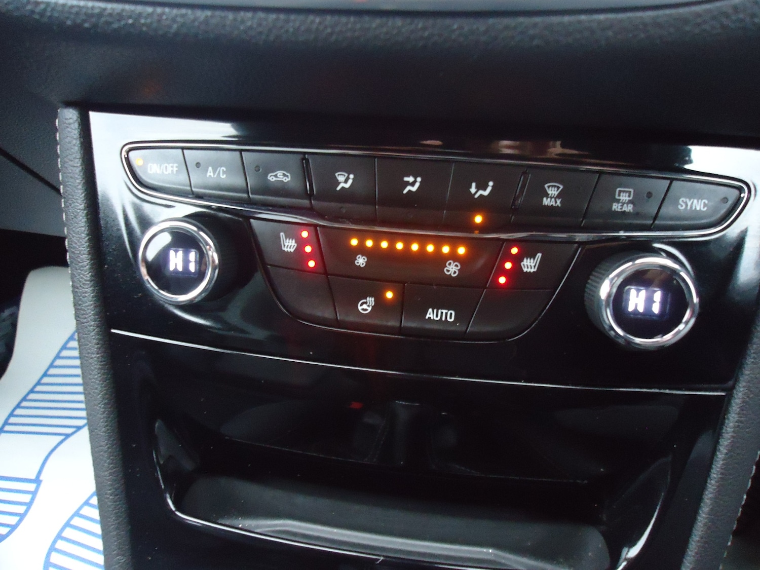 Used Vauxhall Astra 2017 for sale - 78180034: Photo 14