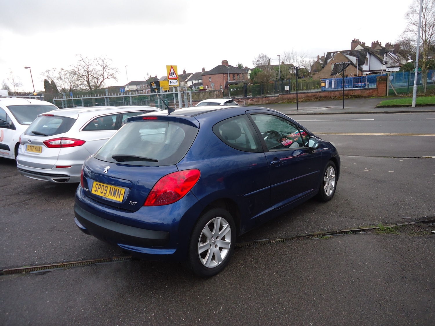 Used Peugeot 207 2009 for sale - 77568584: Photo 2