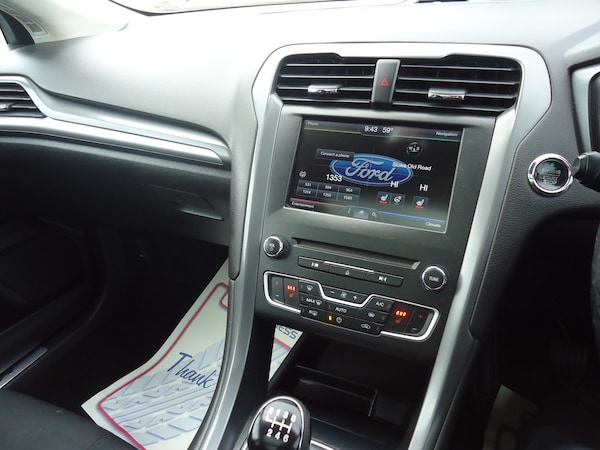 Used Ford Mondeo 2015 for sale - 75641009: Photo 8