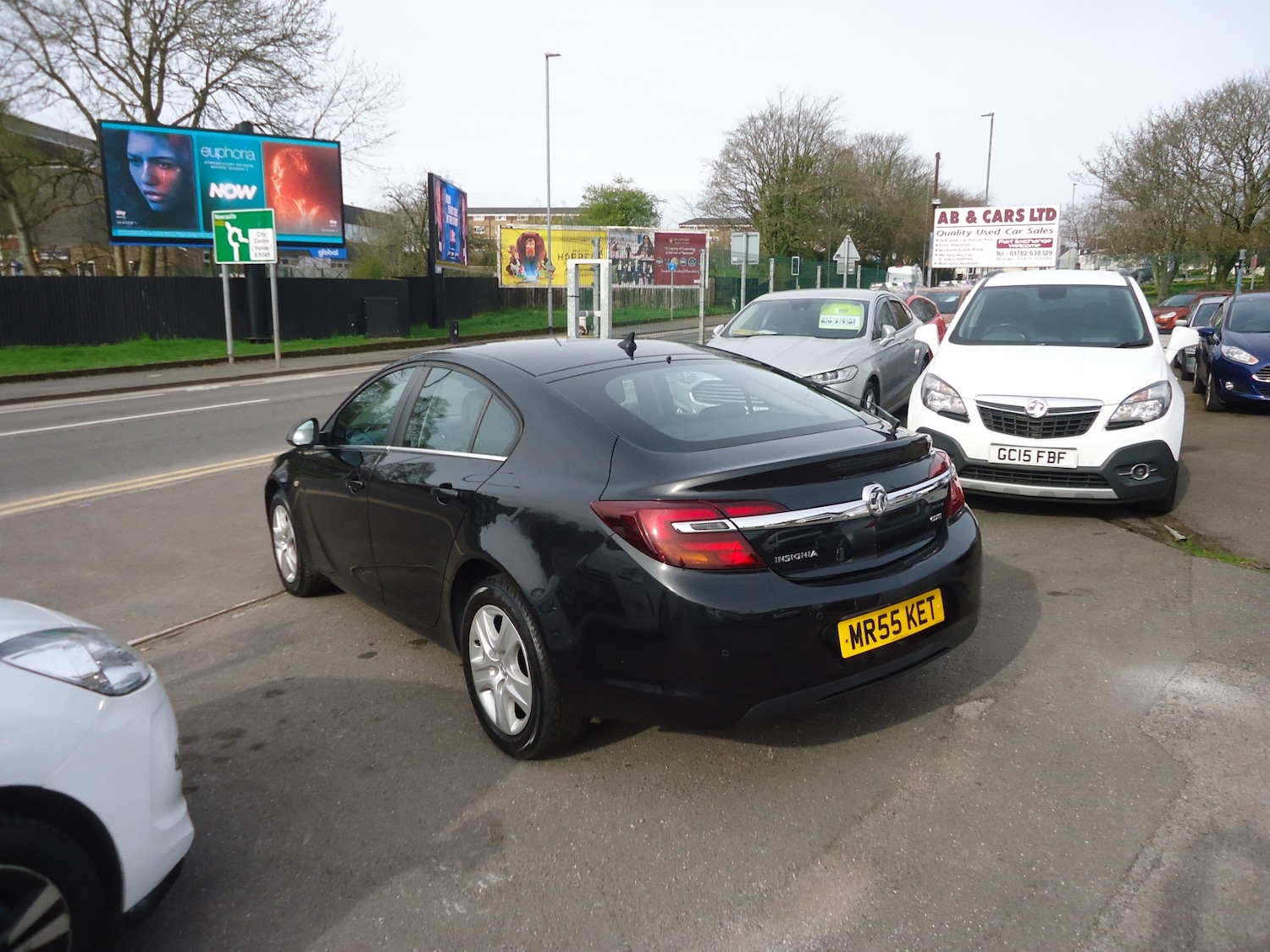 Used Vauxhall Insignia 2016 for sale - 77983681: Photo 3