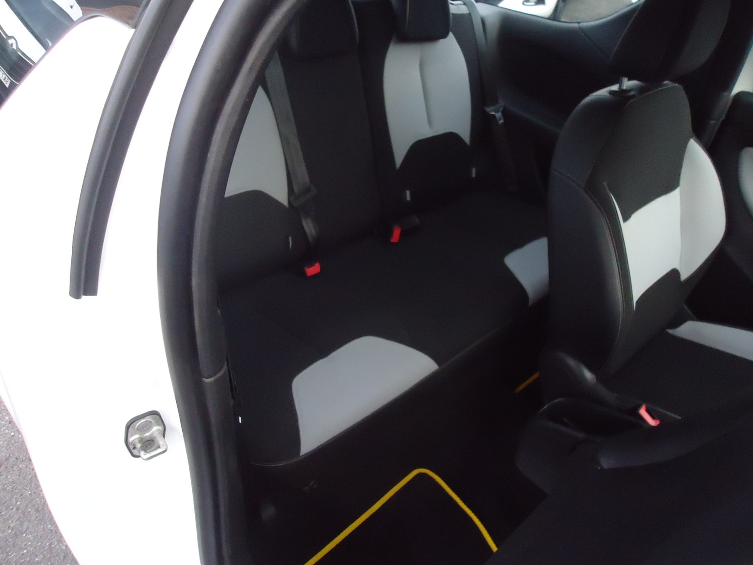 Used Citroen DS3 2015 for sale - 77581604: Photo 7