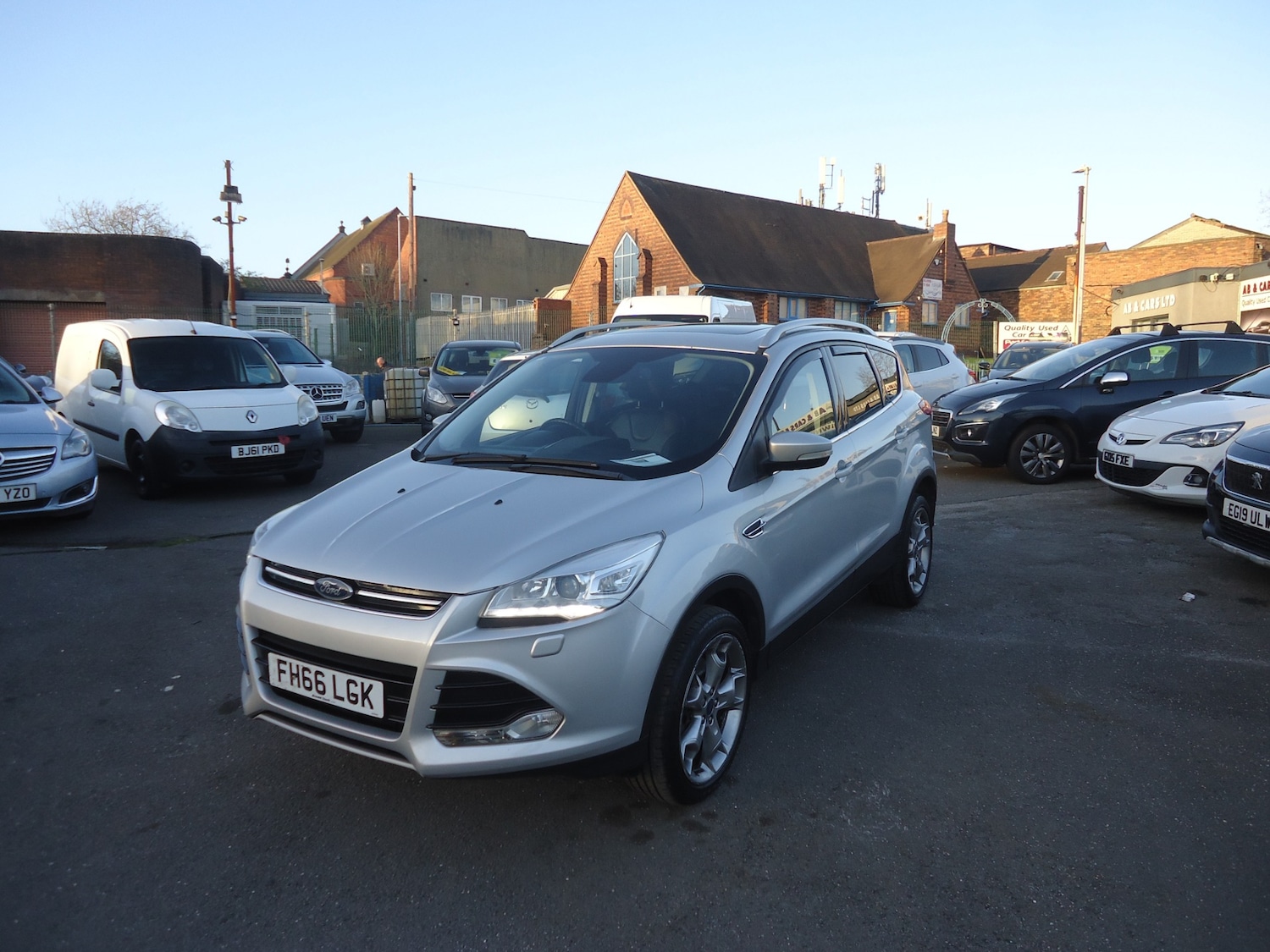 Used Ford Kuga 2016 for sale - 77917376: Photo 2