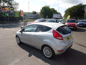 Used Ford Fiesta 2012 for sale - 75526465: Photo
