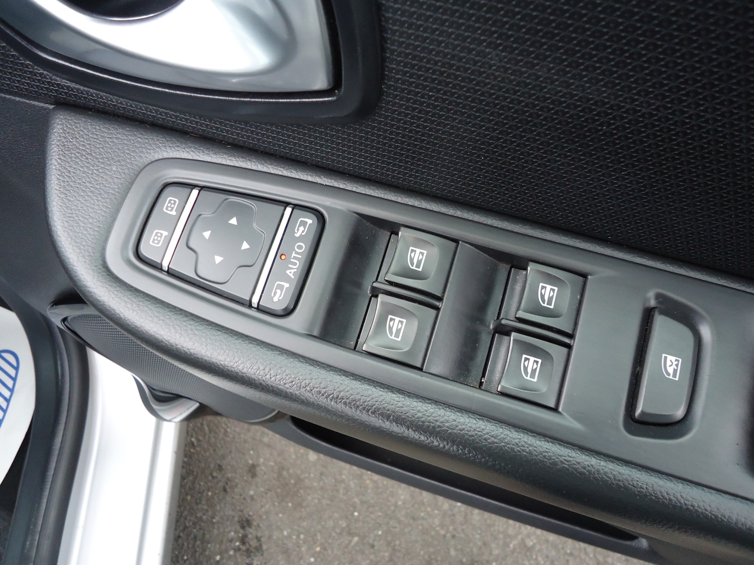 Used Renault Clio 2016 for sale - 76300834: Photo 8