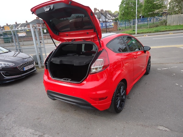 Used Ford Fiesta 2017 for sale - 66976718: Photo 10