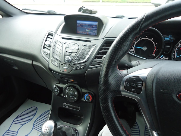 Used Ford Fiesta 2017 for sale - 66976718: Photo 13