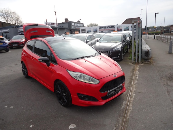 Used Ford Fiesta 2017 for sale - 66976718: Photo 1