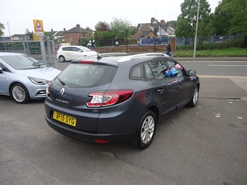 Used Renault Megane 2015 for sale - 78468326: Photo