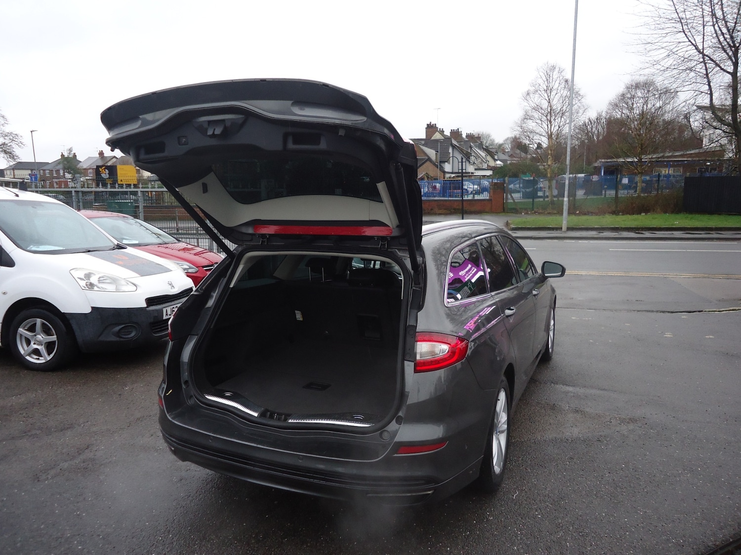 Used Ford Mondeo 2015 for sale - 77460385: Photo 8
