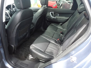 Used Land Rover Discovery Sport 2018 for sale - 78554760: Photo