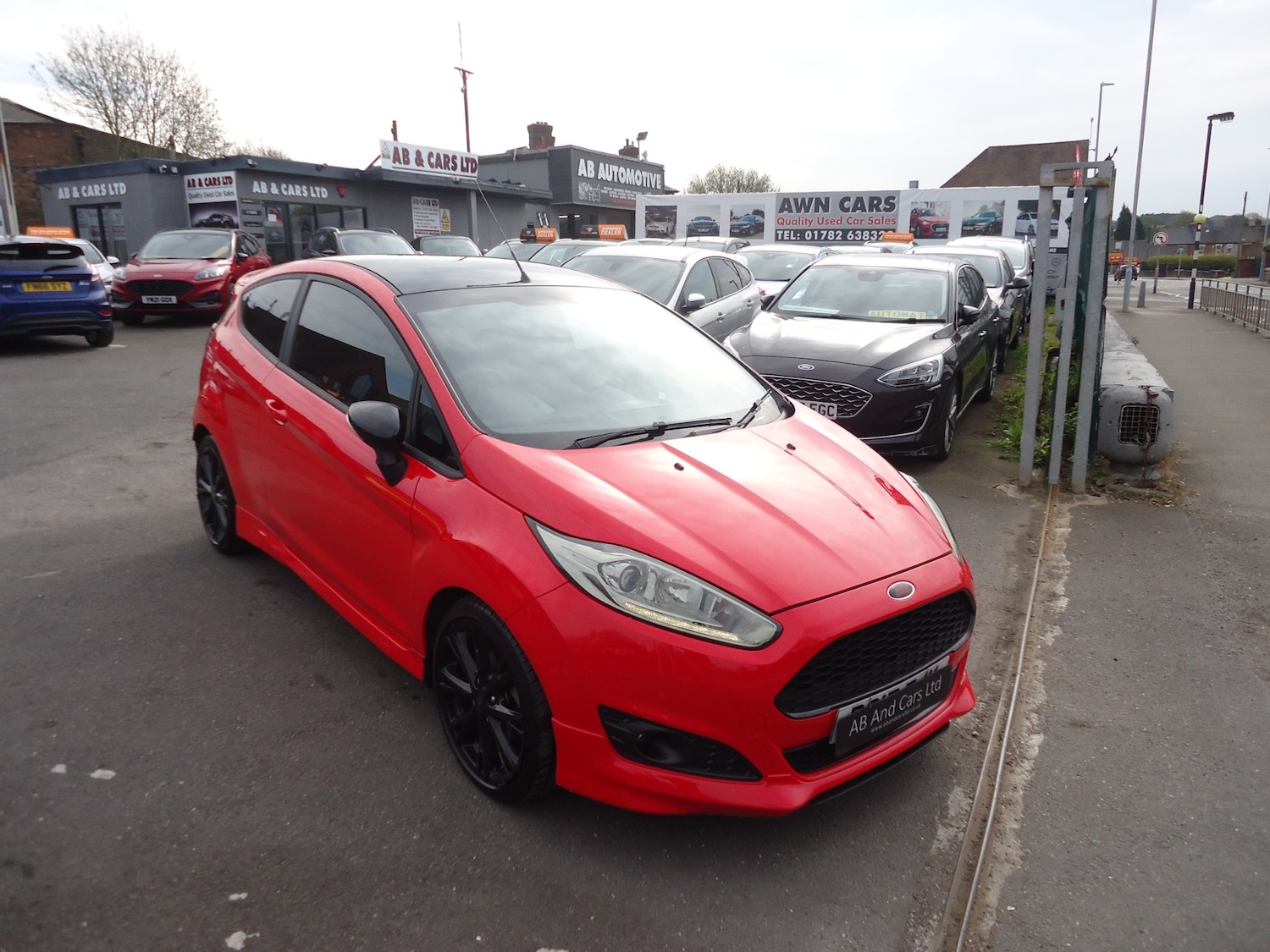 Used Ford Fiesta 2017 for sale - 76302621: Photo 10