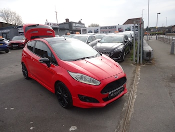 Used Ford Fiesta 2017 for sale - 76302621: Photo 3
