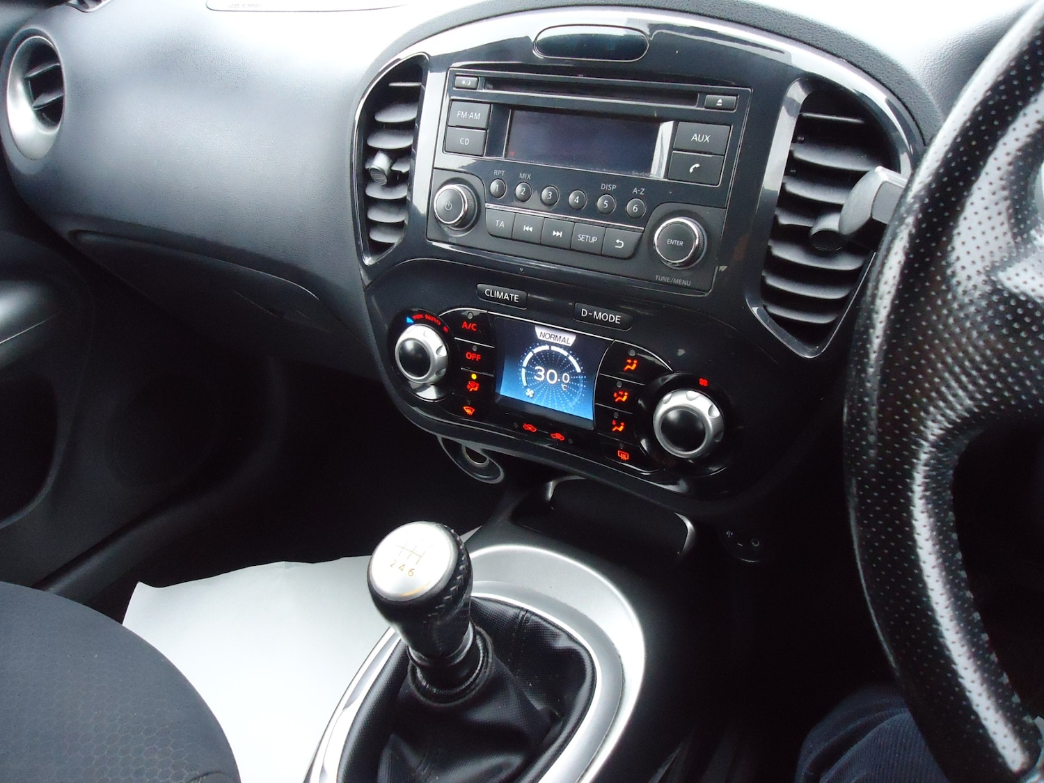 Used Nissan Juke 2012 for sale - 76300844: Photo 14