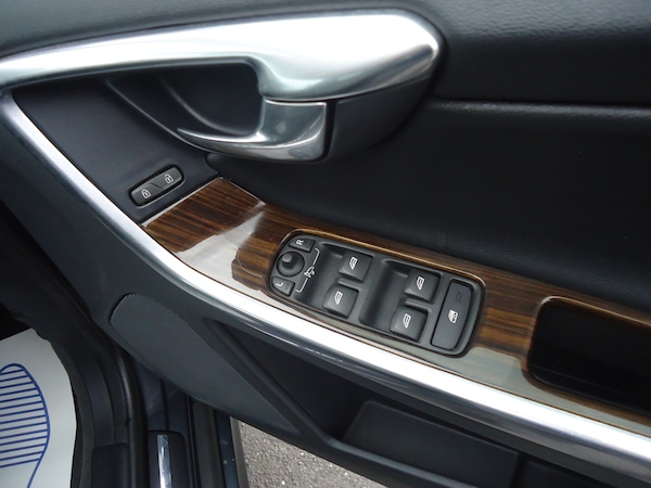 Used Volvo XC60 2015 for sale - 74375076: Photo 16