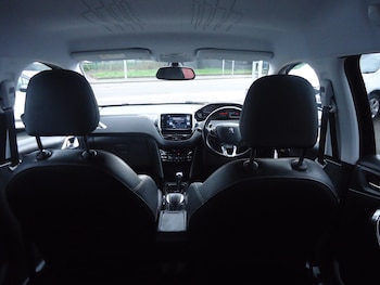 Used Peugeot 2008 2016 for sale - 78133870: Photo