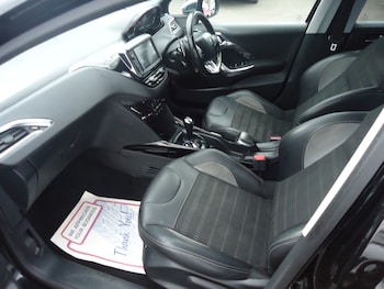 Used Peugeot 2008 2016 for sale - 78133870: Photo