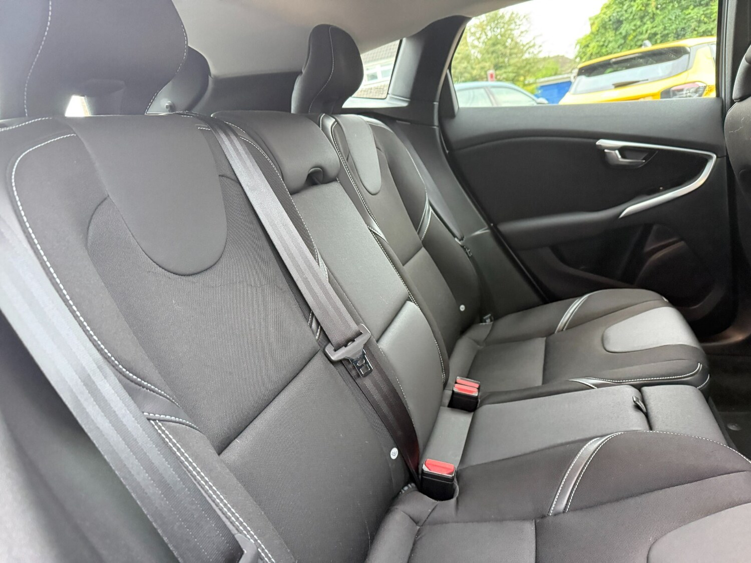 Used Volvo V40 2017 for sale - 76176377: Photo 23