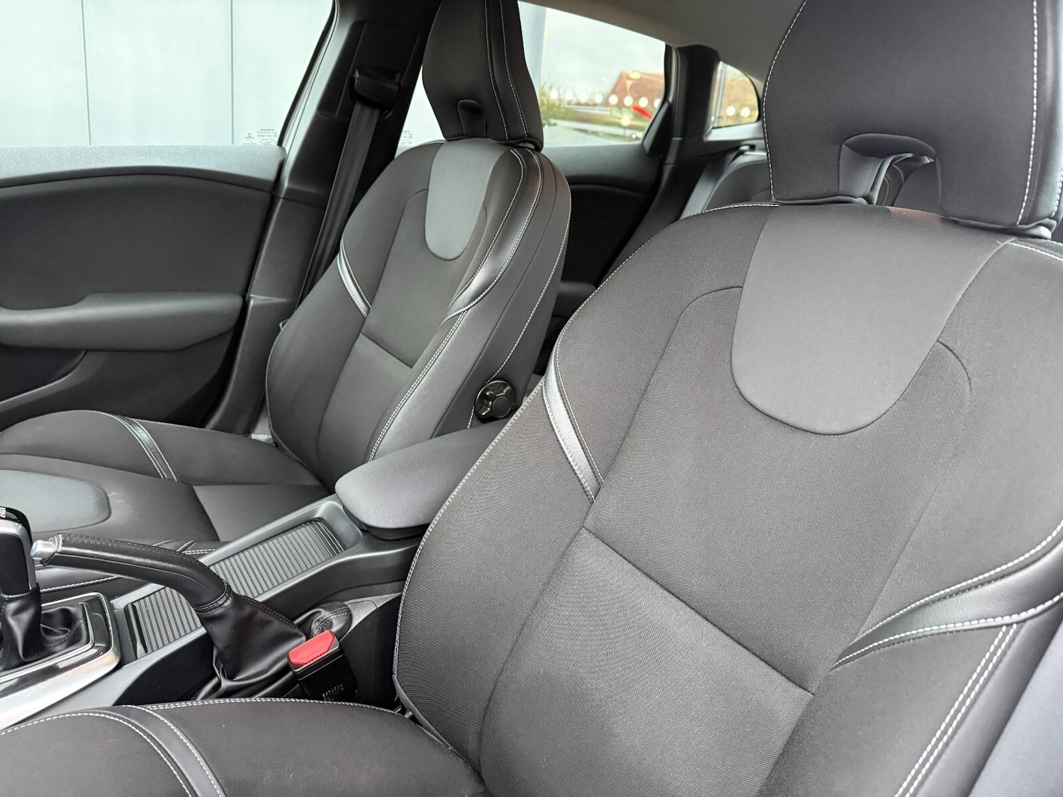 Used Volvo V40 2017 for sale - 76176377: Photo 25