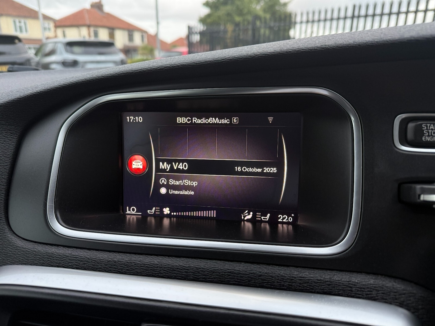 Used Volvo V40 2017 for sale - 76176377: Photo 37