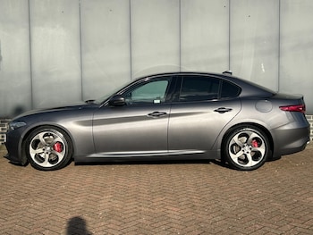 Used Alfa Romeo Giulia 2017 for sale - 77810186: Photo