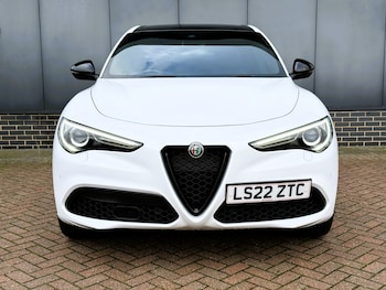 Used Alfa Romeo Stelvio 2022 for sale - 76410576: Photo