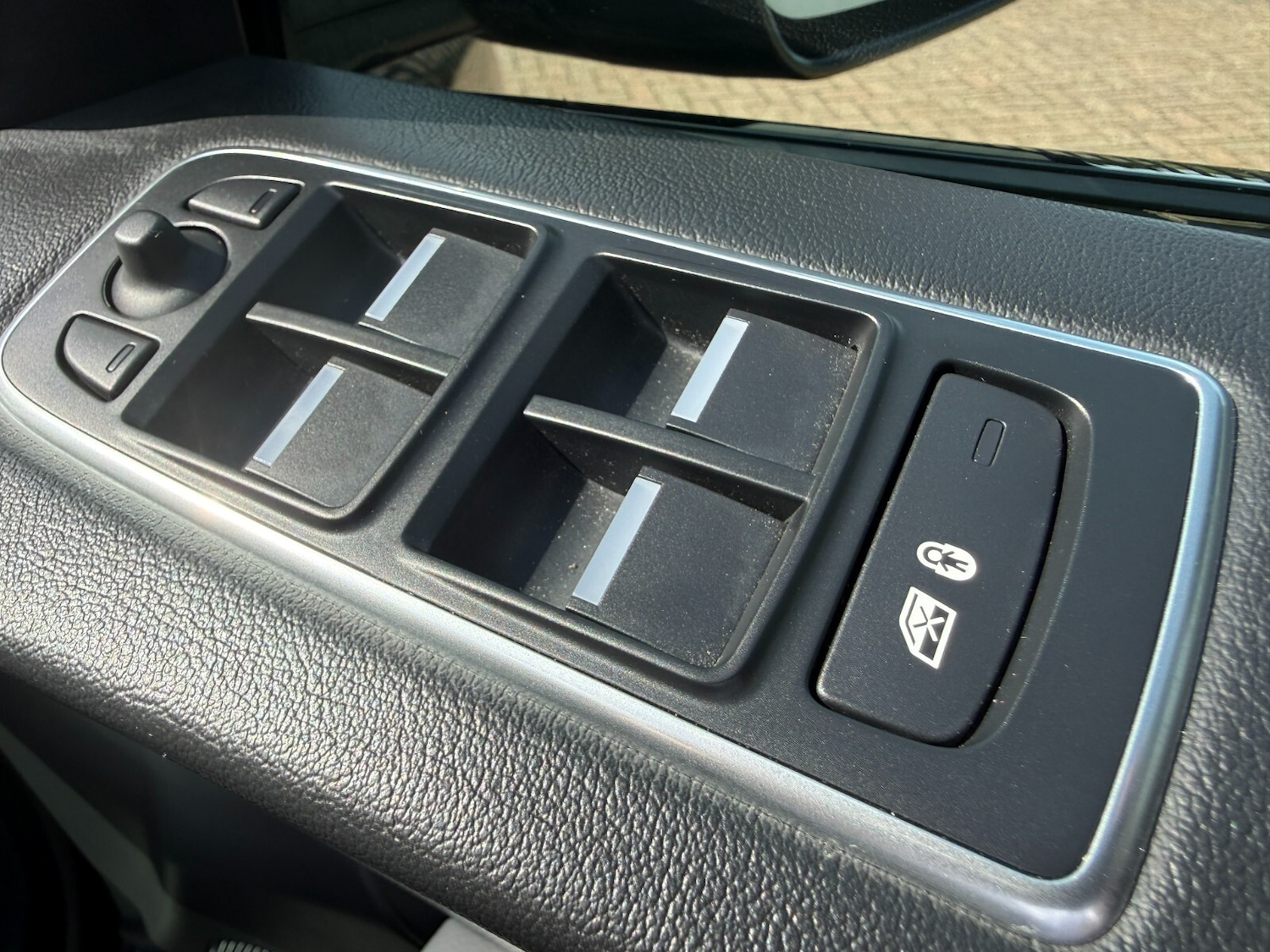 Vehicle 28