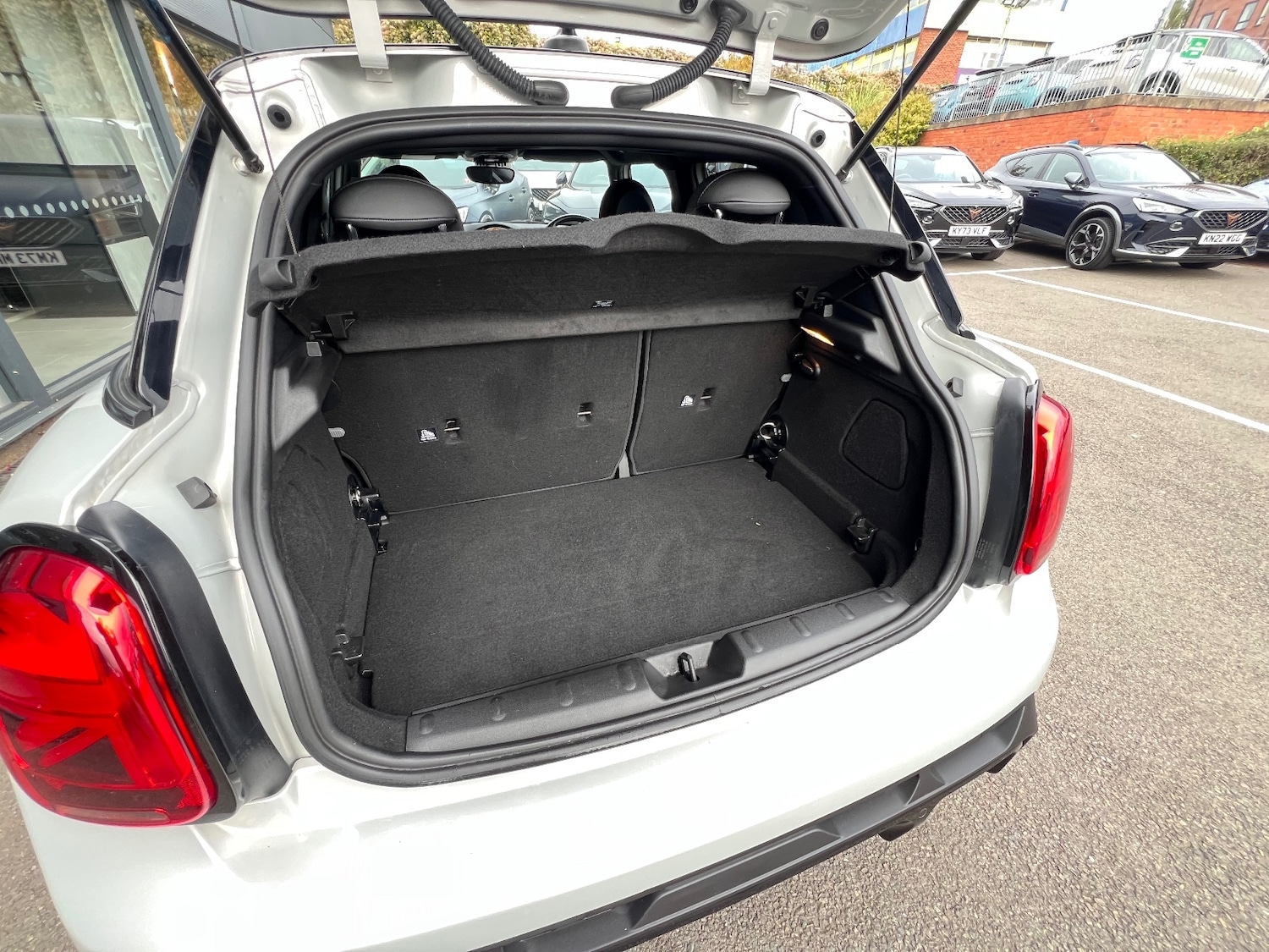 Used MINI Hatch 2022 for sale - 76869938: Photo 37