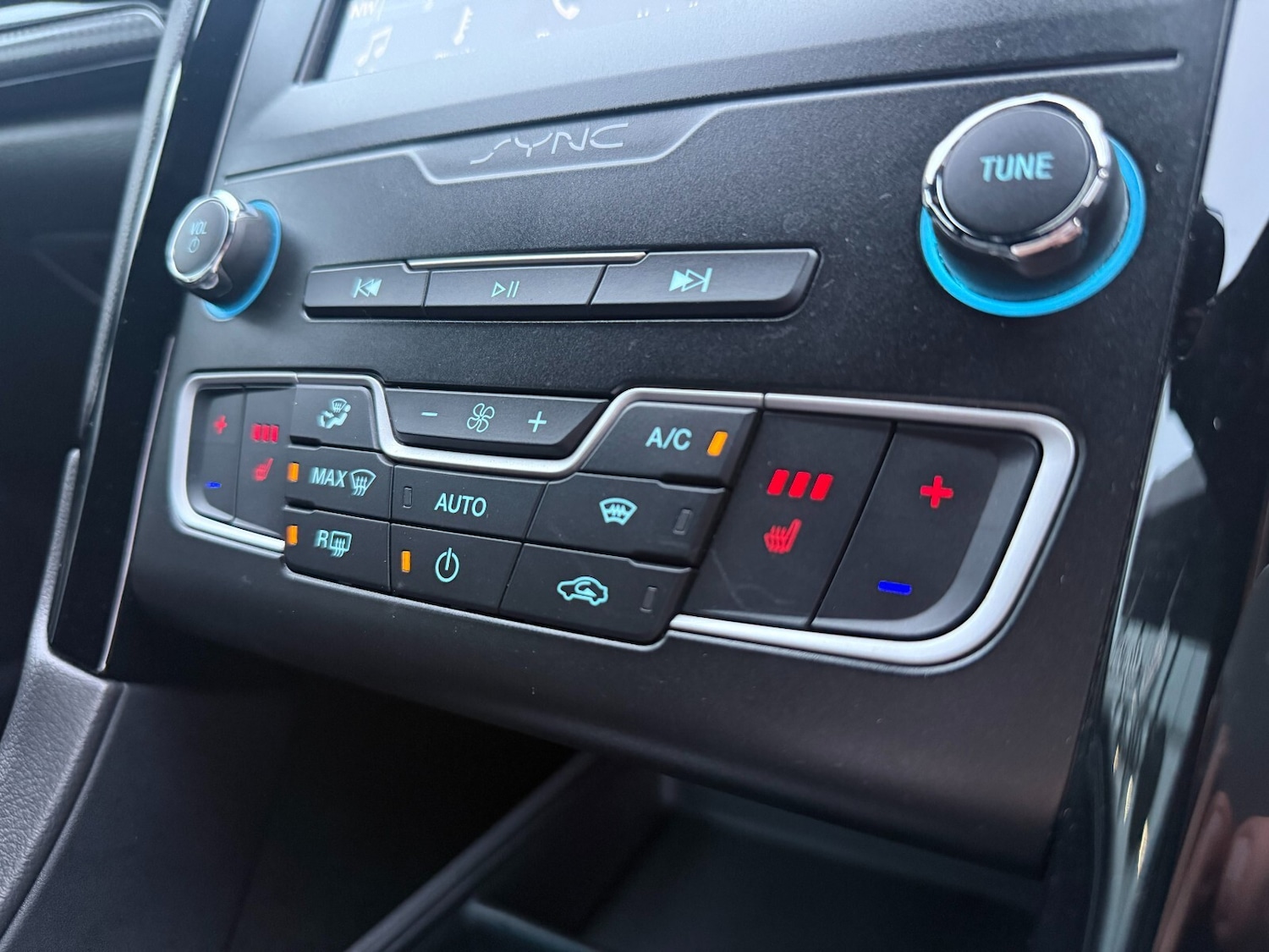 Used Ford Mondeo 2019 for sale - 77848041: Photo 23