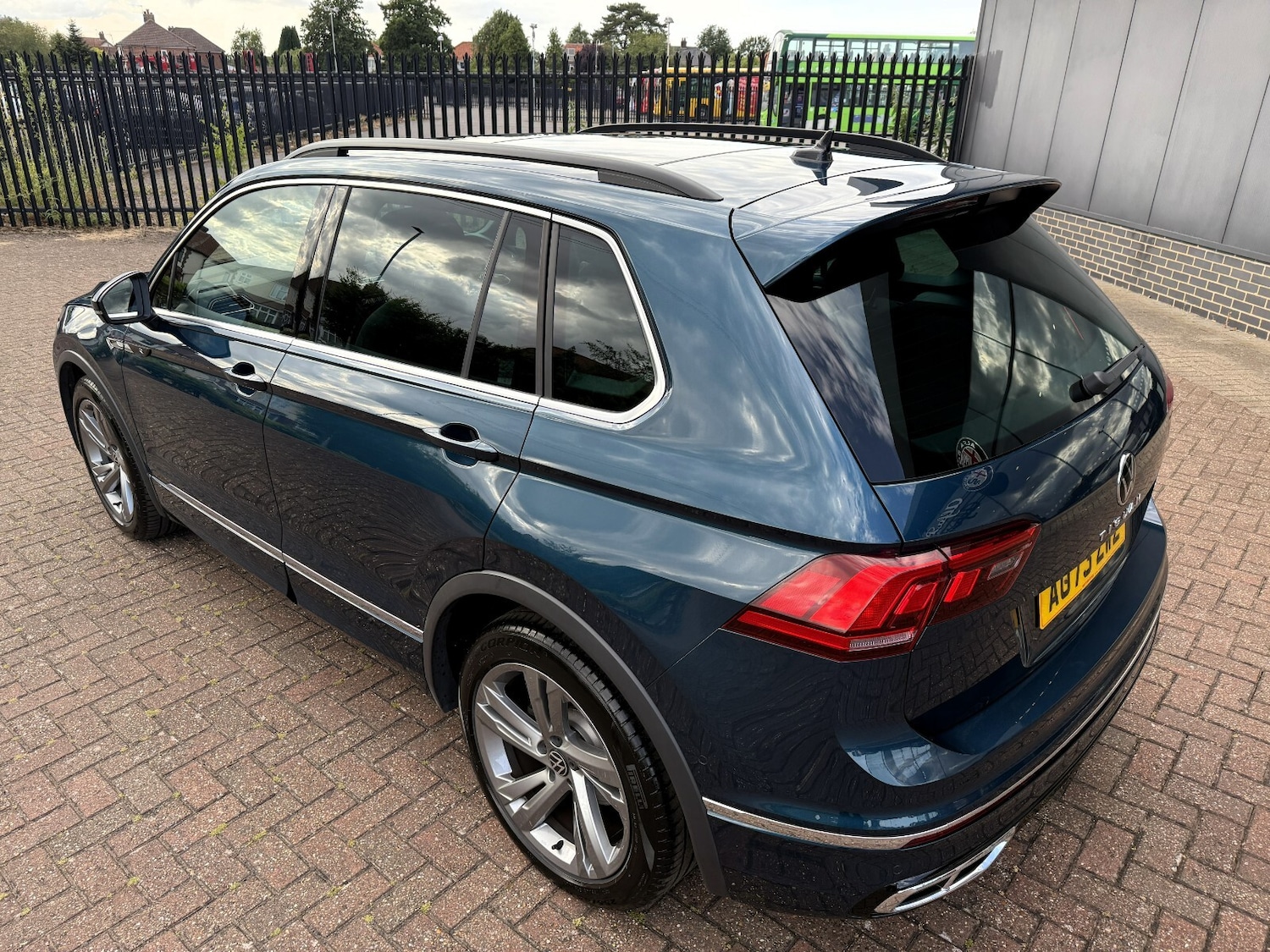 Vehicle 21