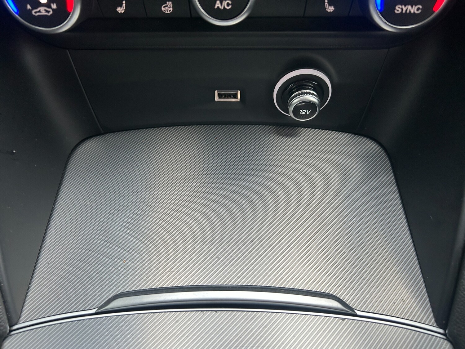 Used Alfa Romeo Stelvio 2025 for sale - 76869323: Photo 37