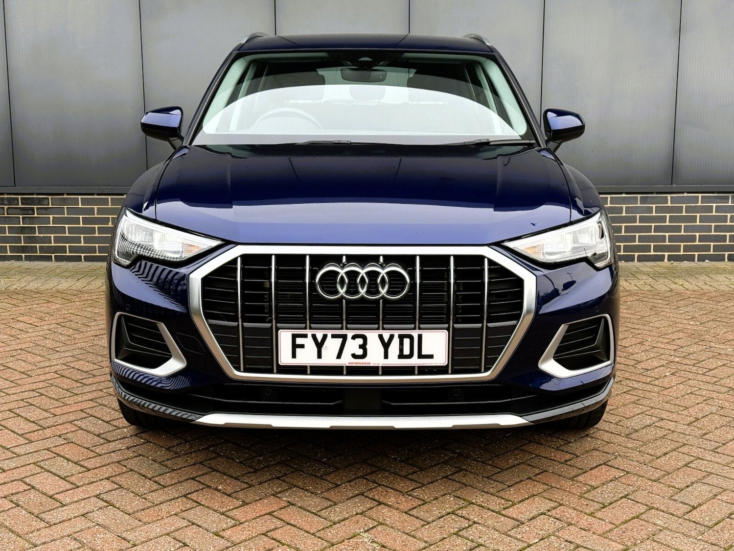Used Audi Q3 2023 for sale - 76977663: Photo 2