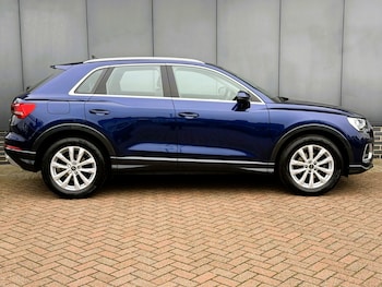 Used Audi Q3 2023 for sale - 76977663: Photo