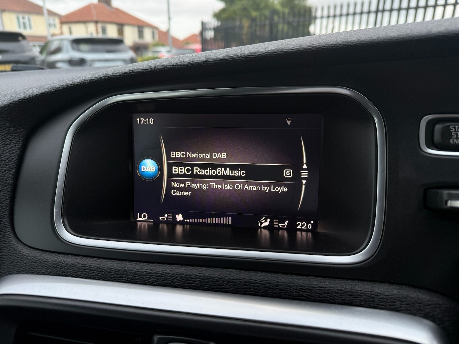 Used Volvo V40 2017 for sale - 76609616: Photo 35