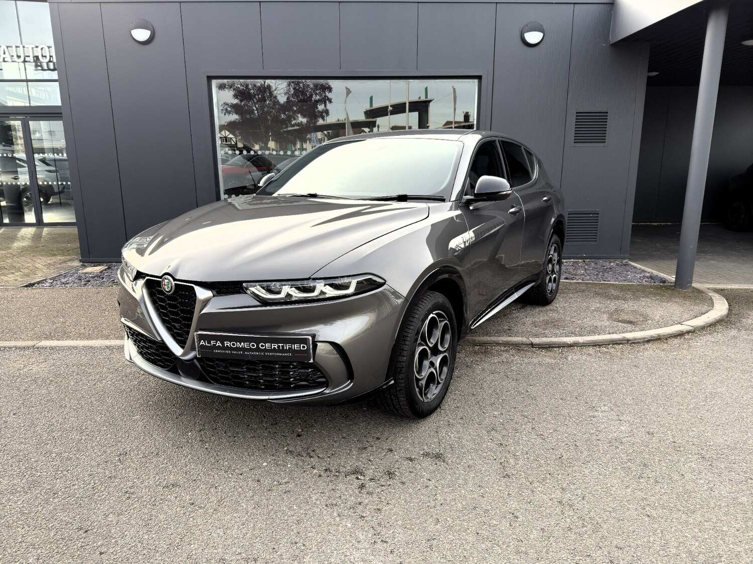 Used Alfa Romeo Tonale 2024 for sale - 76868870: Photo 3