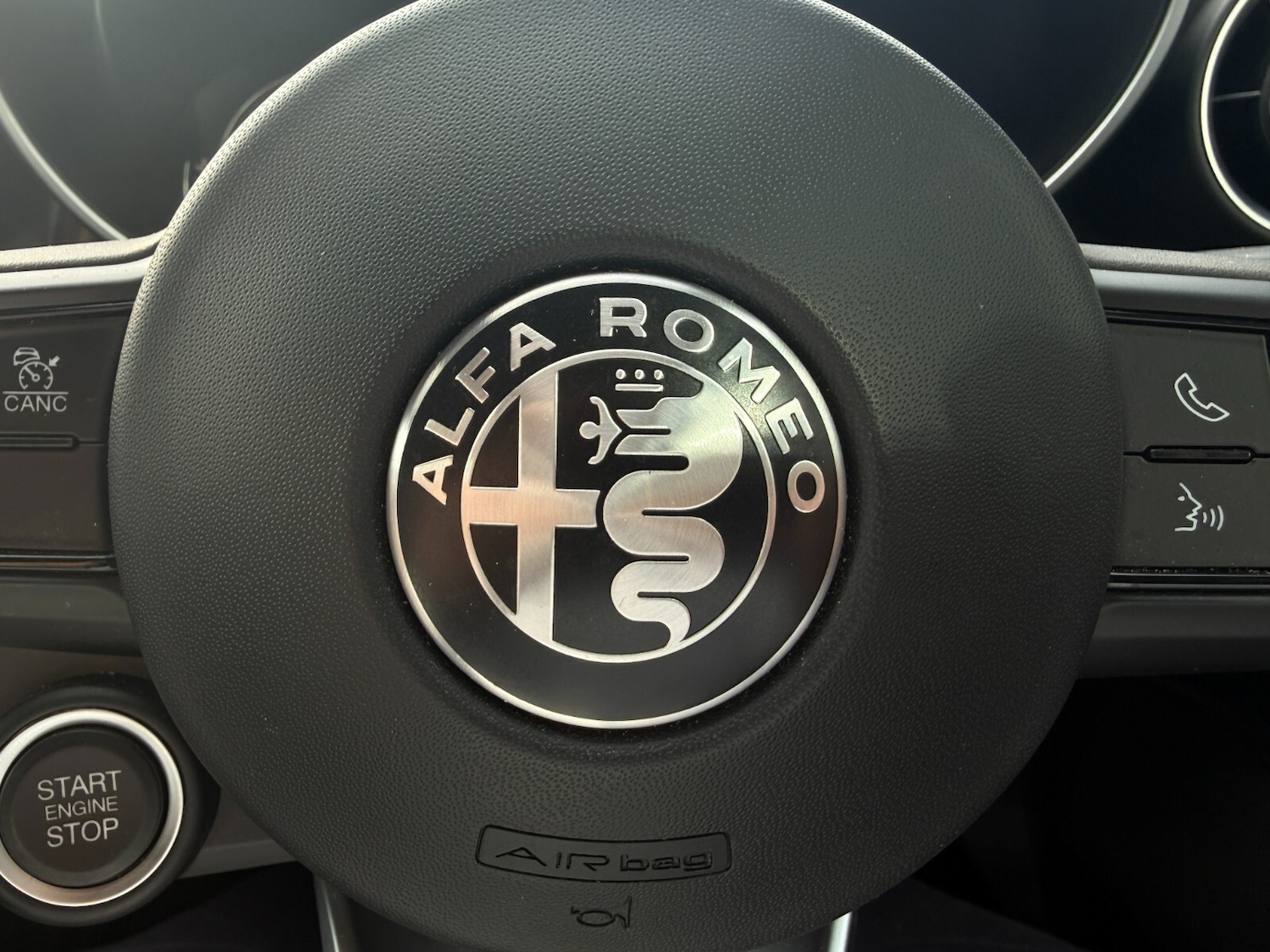 Used Alfa Romeo Giulia 2022 for sale - 76112447: Photo 40