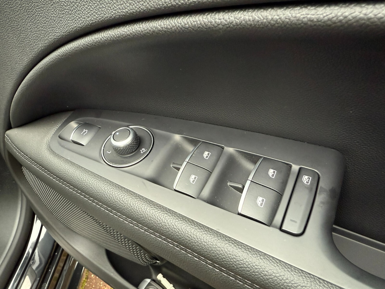 Used Alfa Romeo Stelvio 2024 for sale - 76717286: Photo 15