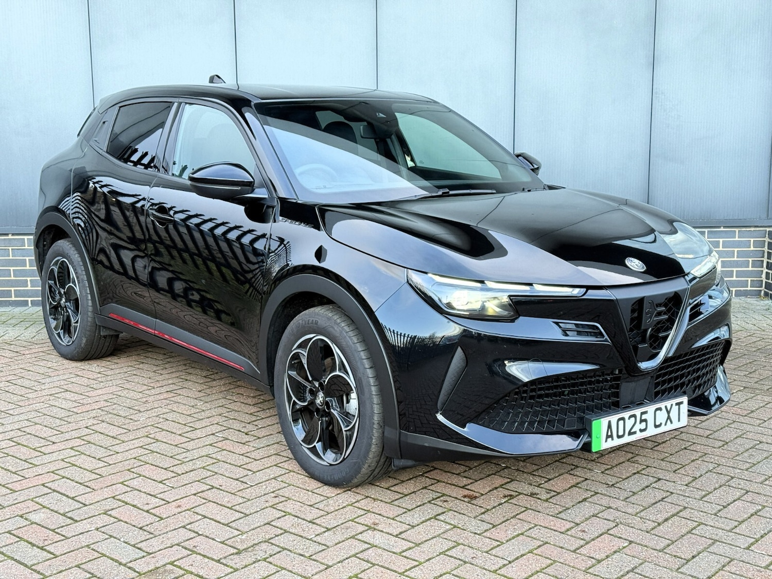 Used Alfa Romeo Junior 2025 for sale - 76977868: Photo 1