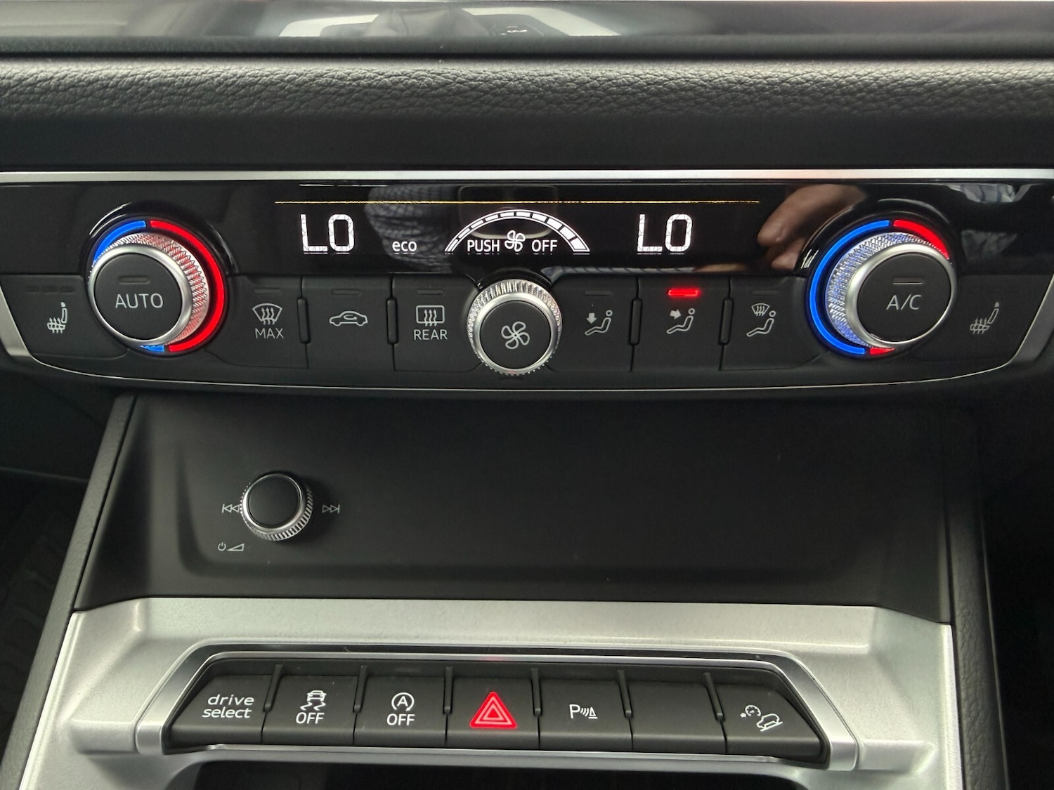 Used Audi Q3 2023 for sale - 76869885: Photo 32