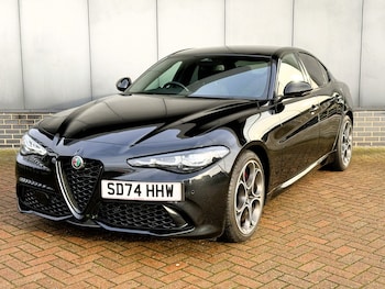 Used Alfa Romeo Giulia 2024 for sale - 77205750: Photo