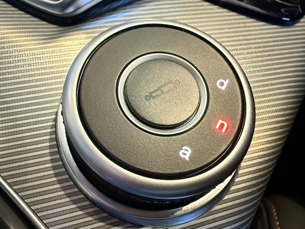 Used Alfa Romeo Giulia for sale - 76344137: Photo 27
