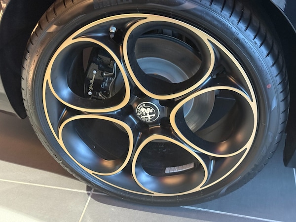 Used Alfa Romeo Giulia for sale - 76344137: Photo 46