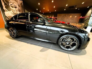 Used Alfa Romeo Giulia for sale - 76344137: Photo 4